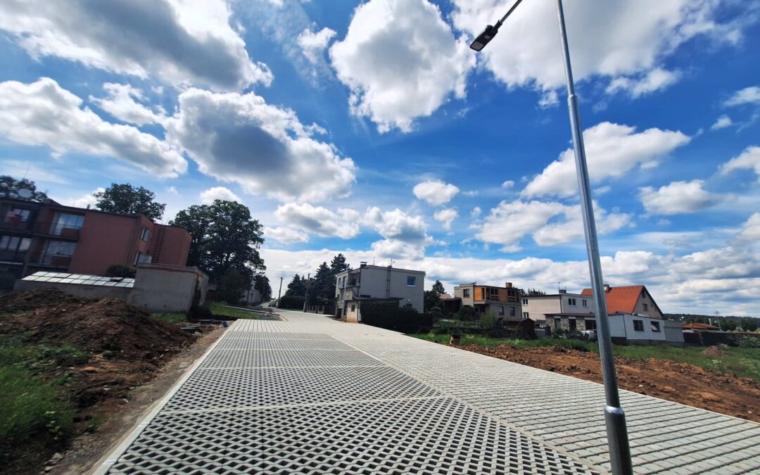 Novostavba komunikace a inženýrské sítě – Družec
